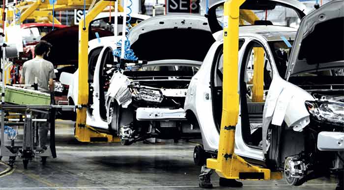 Automobile : 1er secteur exportateur en 2023 Automobile : 1er secteur exportateur en 2023